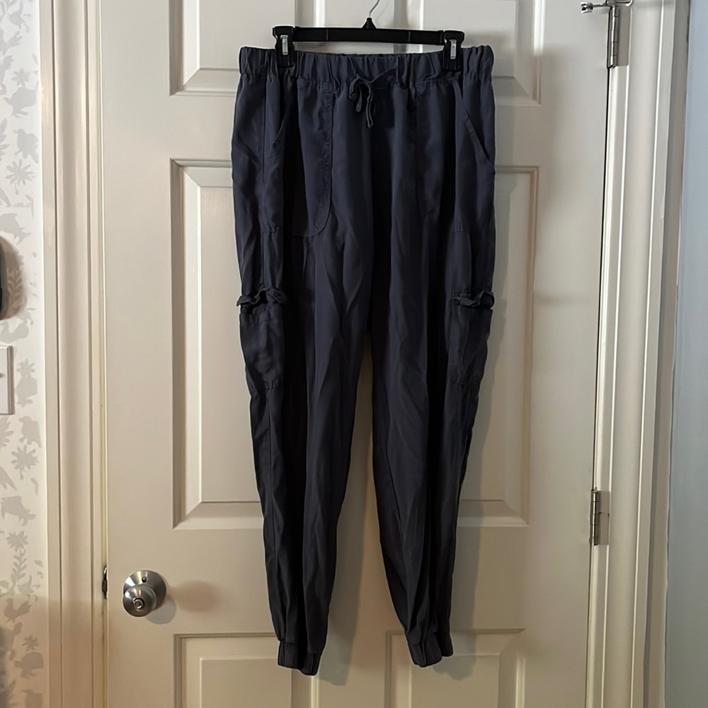 THREAD & SUPPLY tencel dark blue cargo pants size L